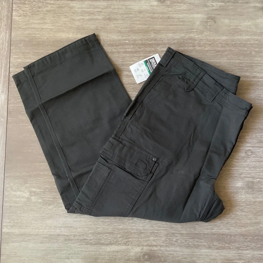 Duluth Trading Co Cargo Pants Iron 46x32 New With Tags